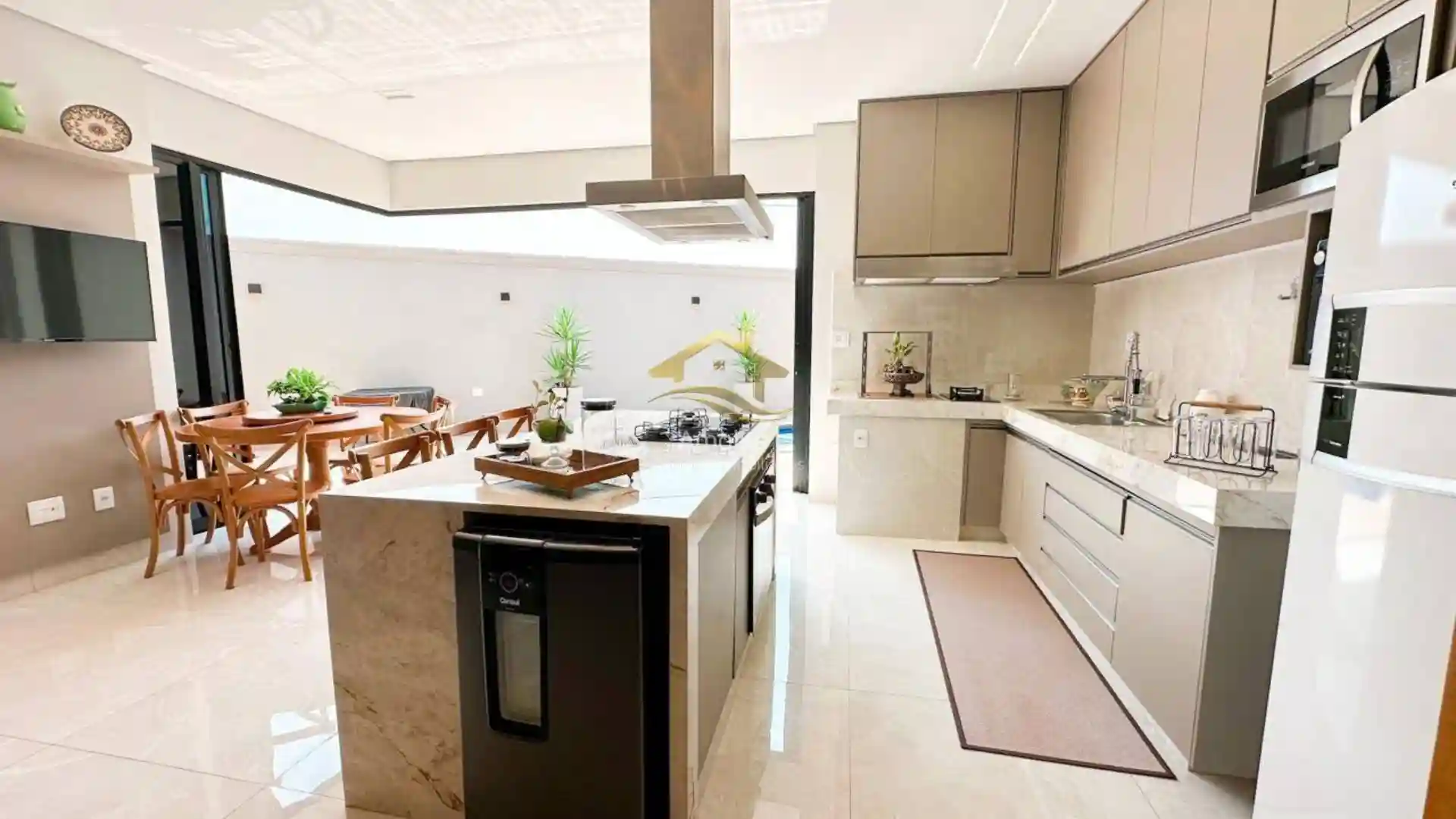 Casa de Condomínio com 3 quartos à venda, 185m² — foto 8 de 28