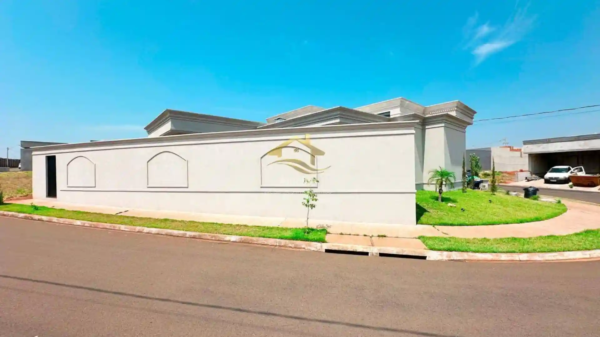Casa de Condomínio com 3 quartos à venda, 185m² — foto 2 de 28