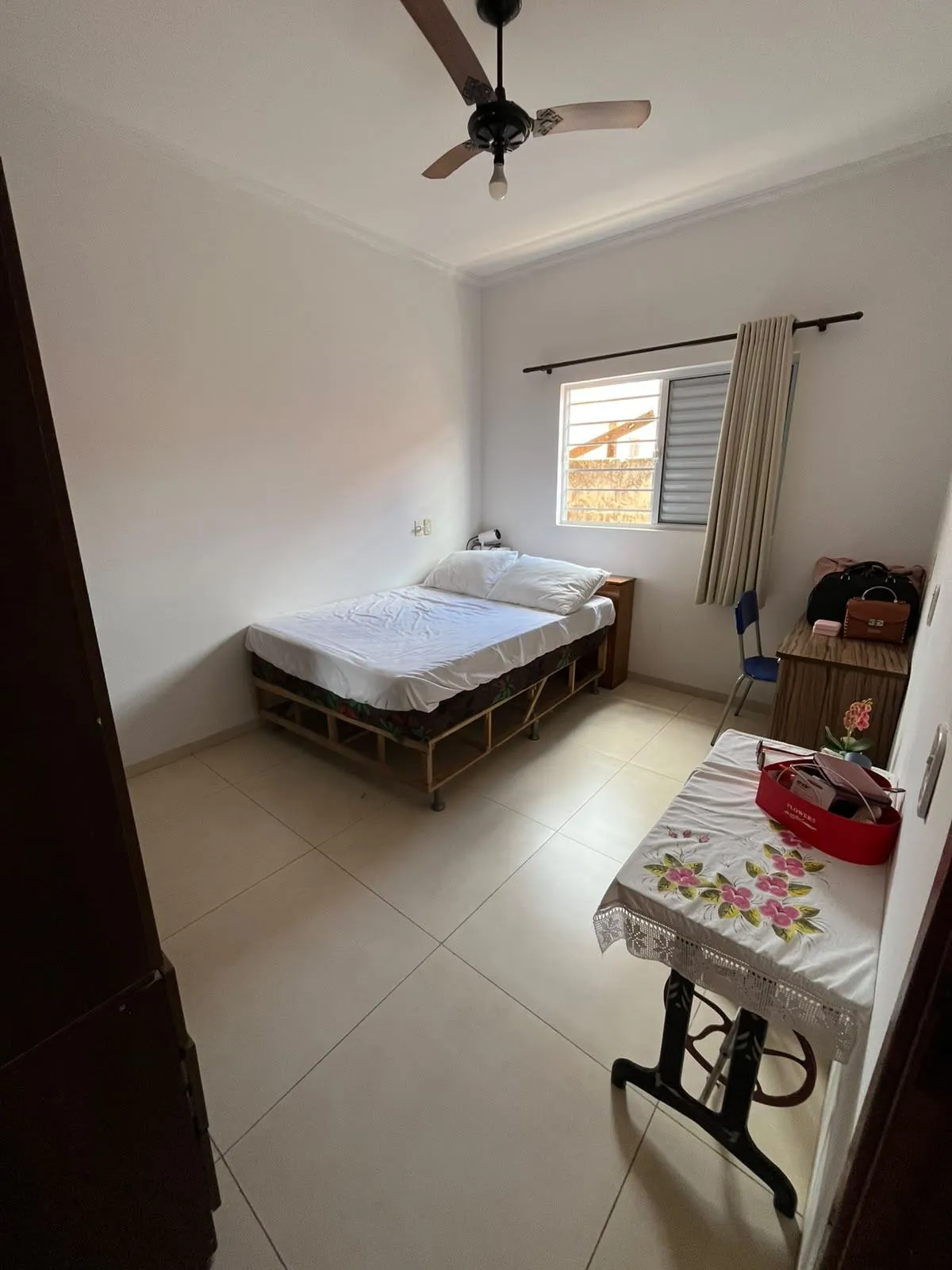 Casa com 5 quartos à venda, 200m² — foto 13 de 29