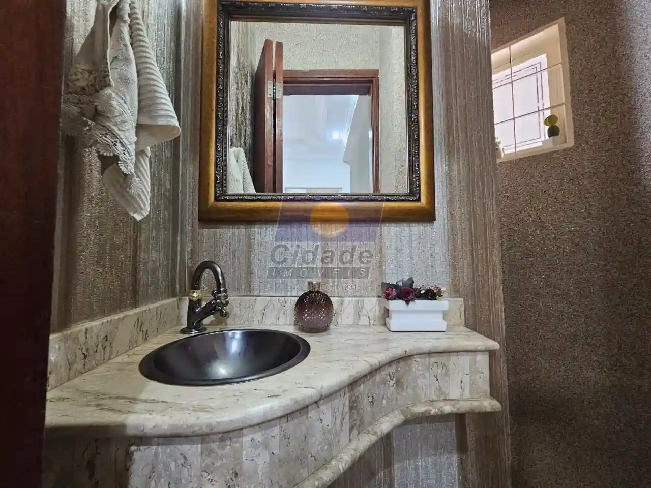 Casa com 4 quartos à venda, 217m² — foto 11 de 22