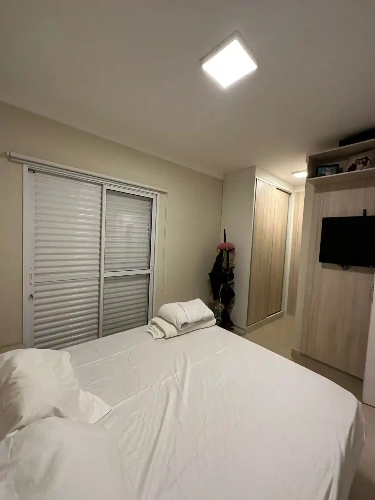 Casa de Condomínio com 3 quartos à venda, 200m² — foto 1 de 6