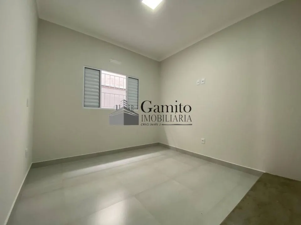 Casa à venda — foto 2 de 8