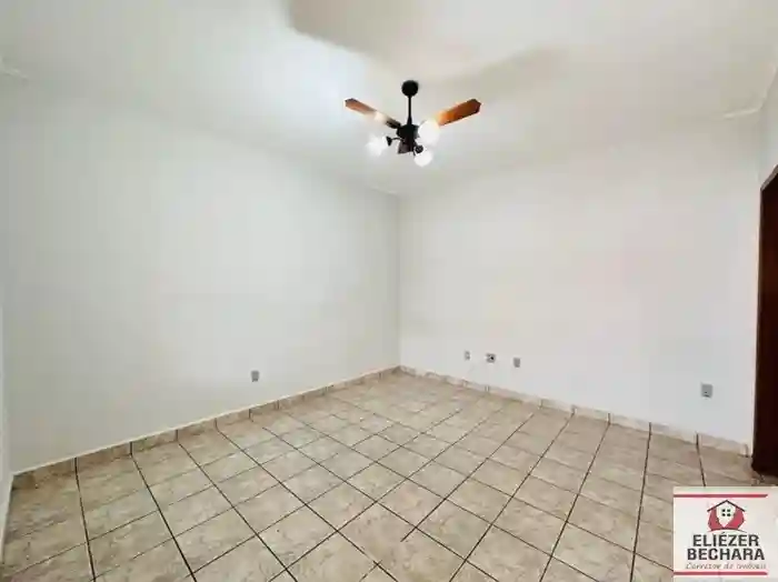 Casa com 3 quartos à venda, 140m² — foto 12 de 14
