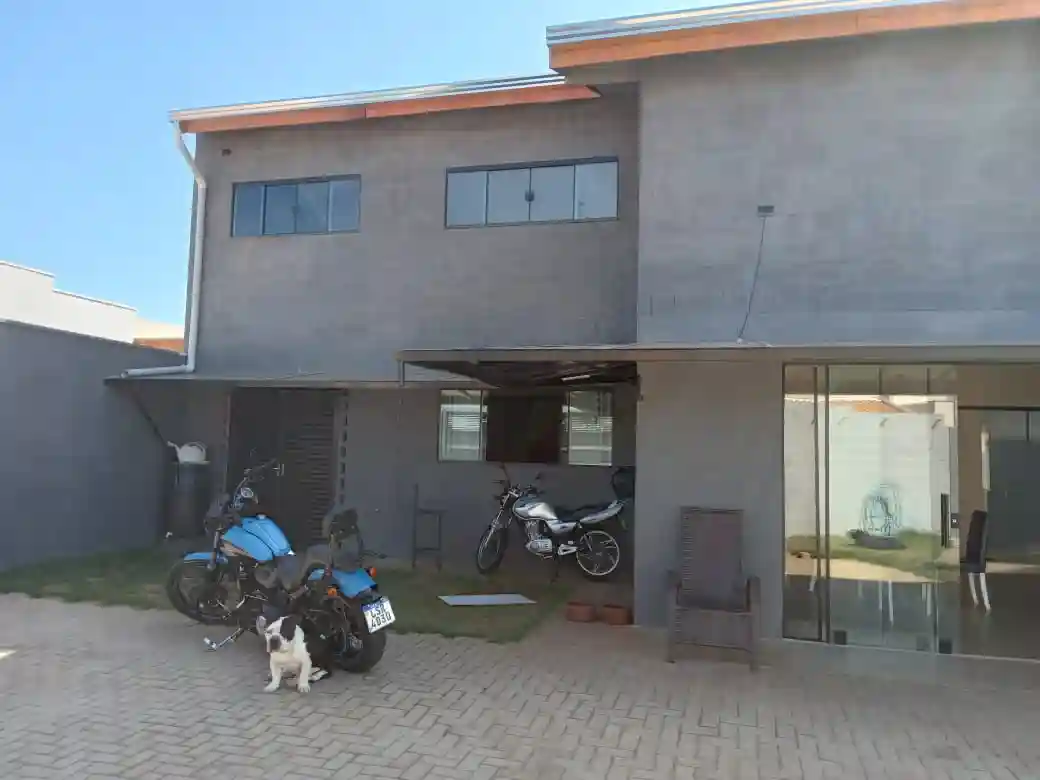 Casa com 2 quartos à venda, 300m² — foto 1 de 17