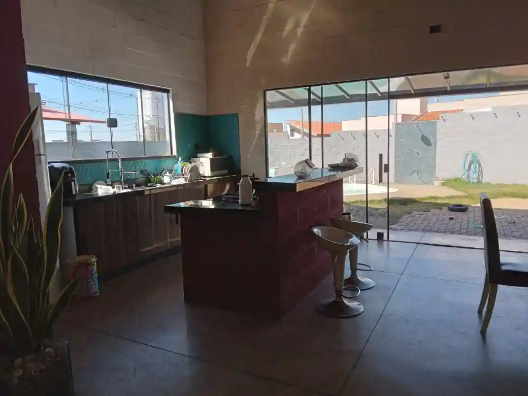 Casa com 2 quartos à venda, 300m² — foto 4 de 17