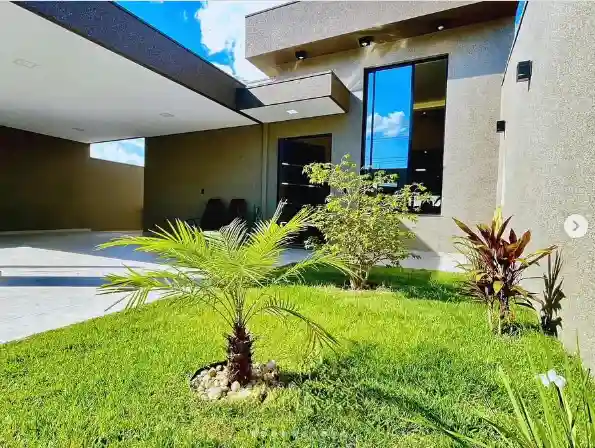 Casa com 3 quartos à venda, 376m² — foto 1 de 10