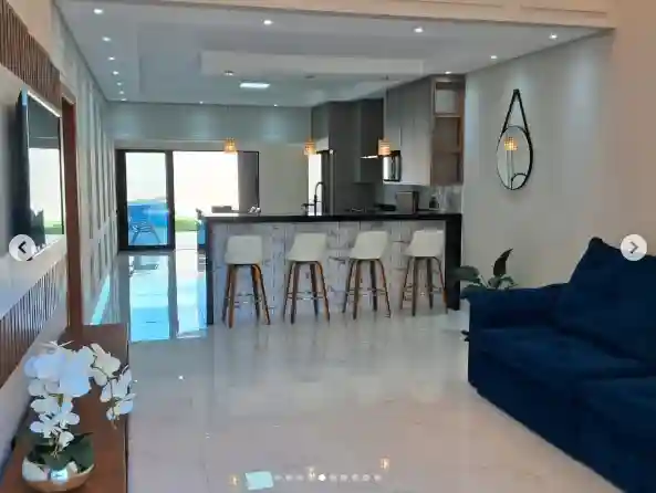 Casa com 3 quartos à venda, 376m² — foto 5 de 10