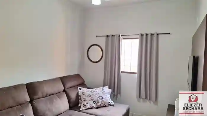 Casa com 2 quartos à venda, 120m² — foto 1 de 24