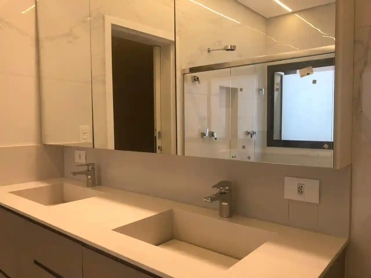 Casa de Condomínio com 4 quartos à venda, 441m² — foto 9 de 16