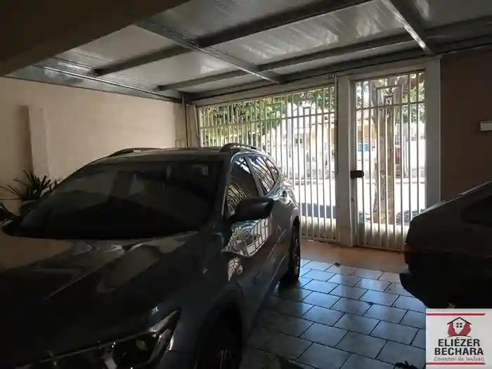 Casa com 3 quartos à venda, 140m² — foto 16 de 18