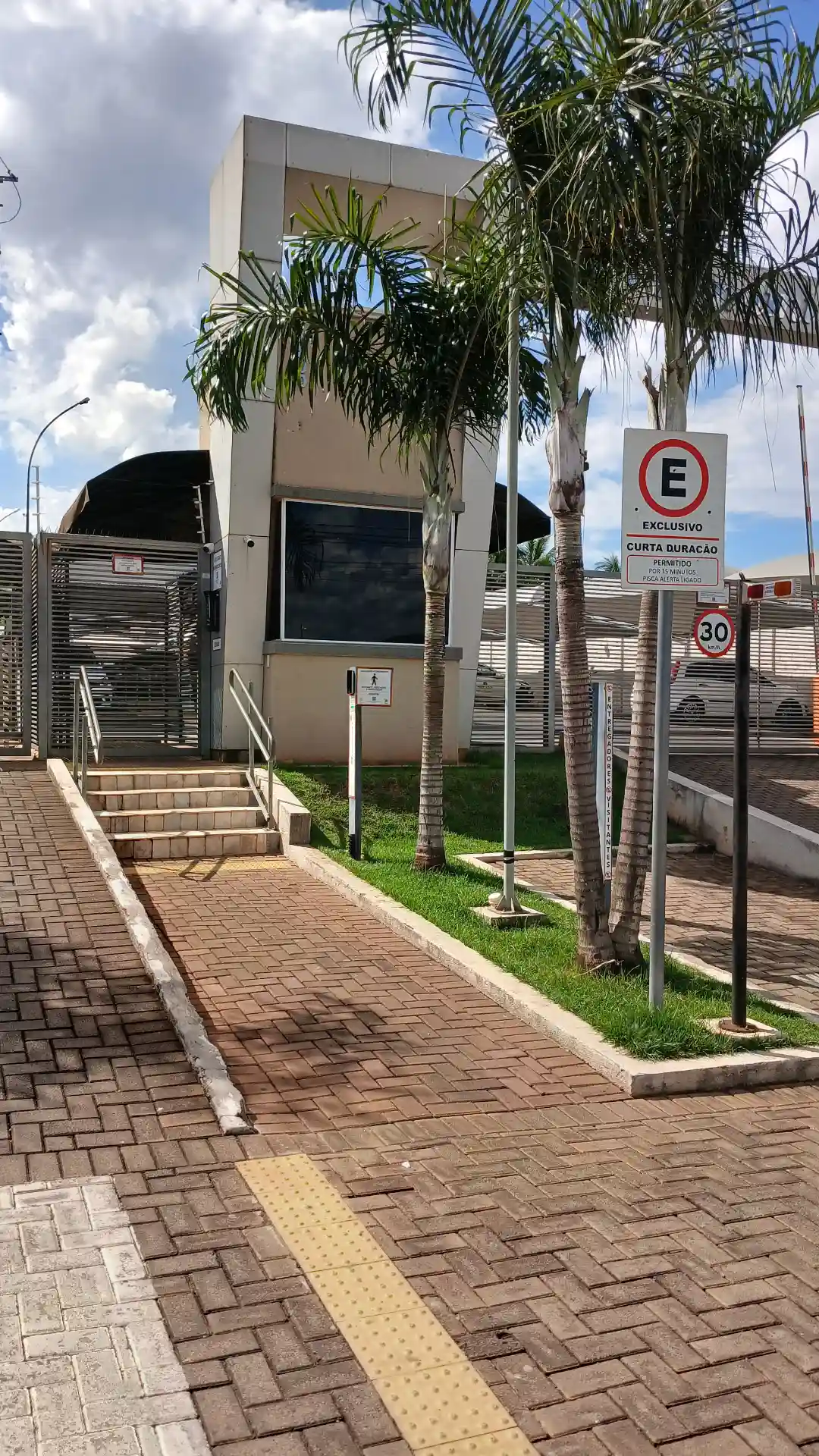 Apartamento com 2 quartos à venda, 60m² — foto 2 de 46