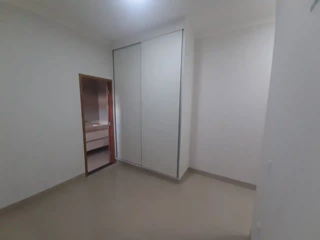 Casa de Condomínio com 3 quartos à venda, 160m² — foto 13 de 25