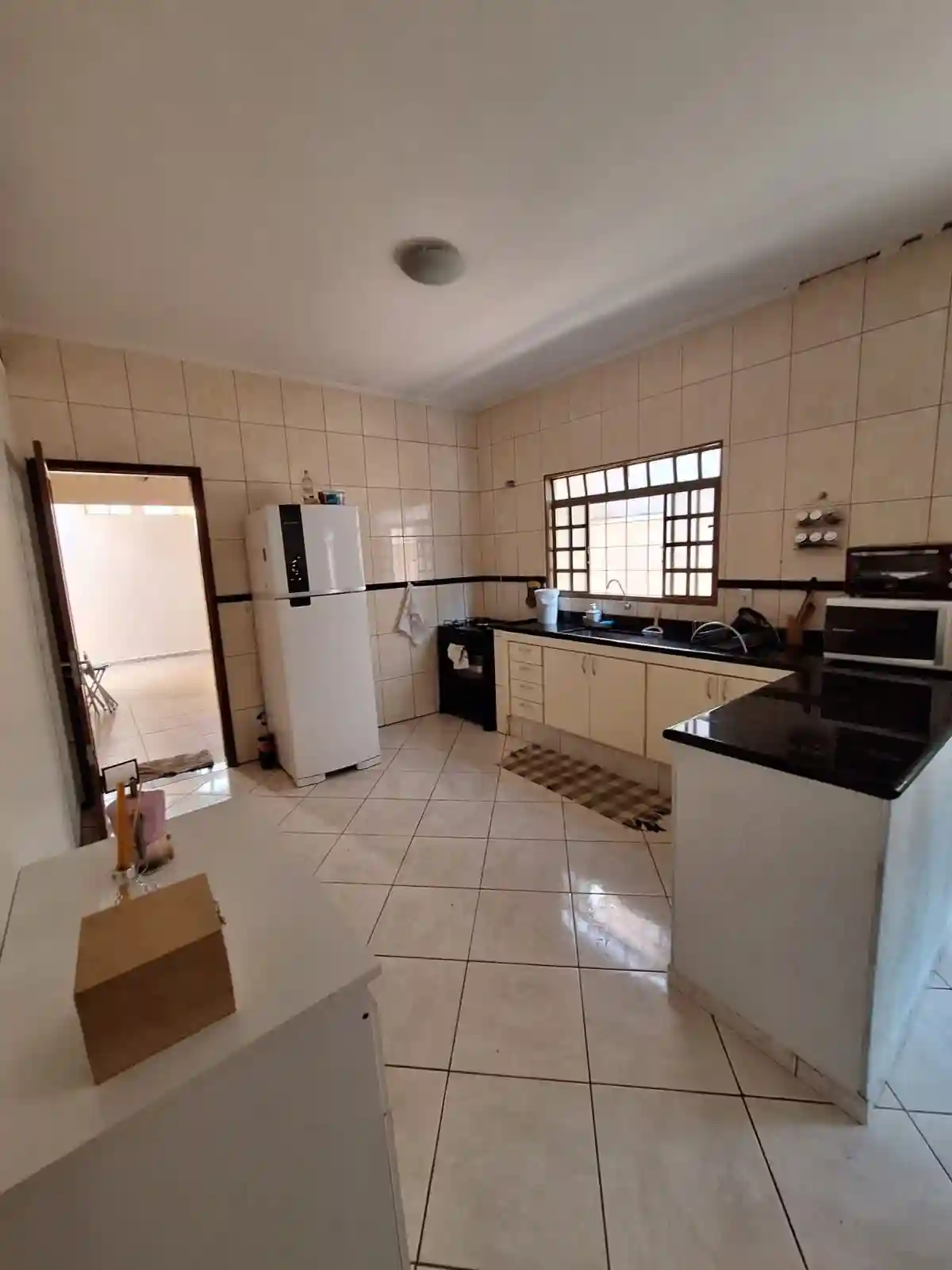 Casa com 3 quartos à venda, 200m² — foto 2 de 22