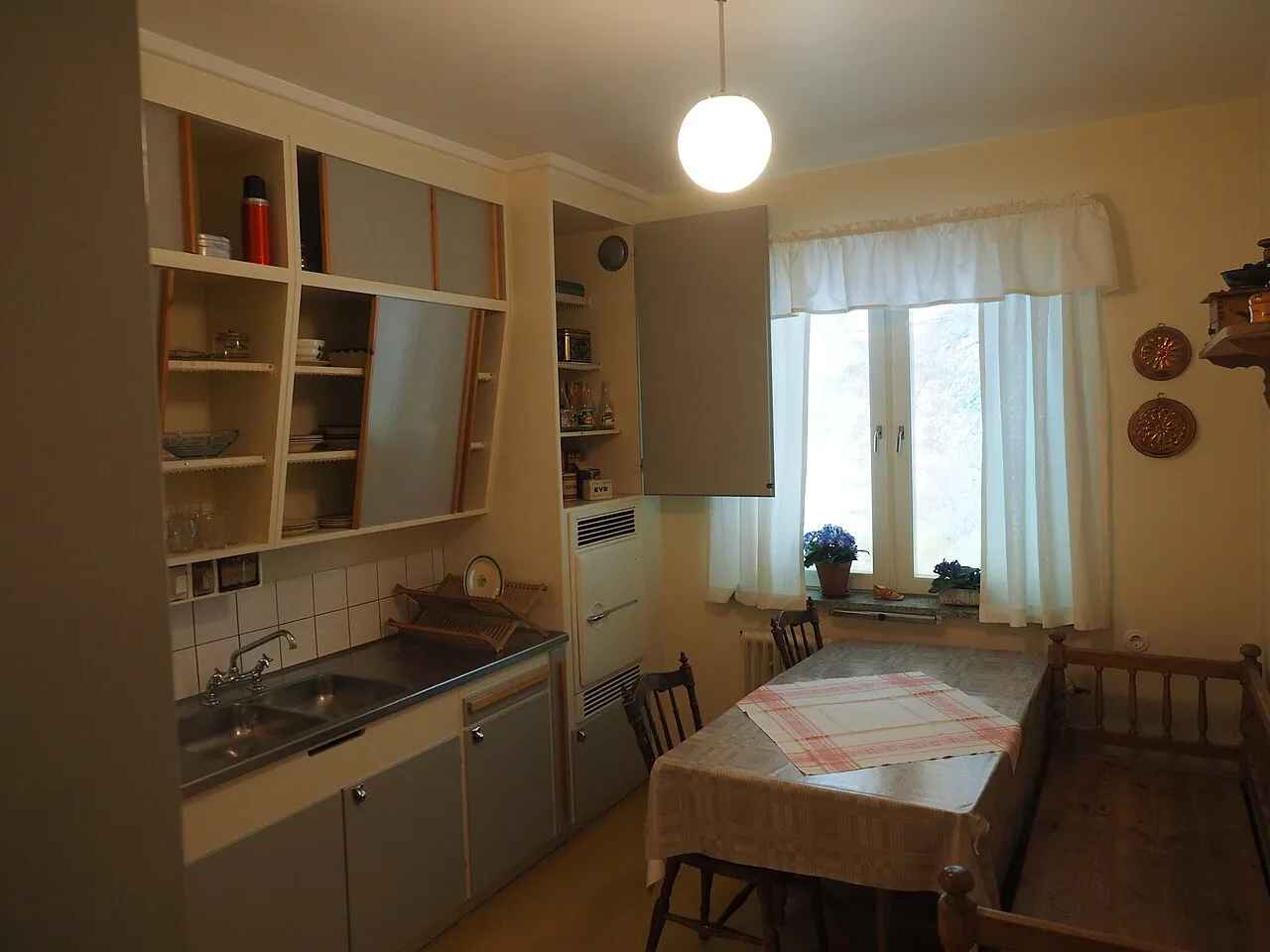Casa com 6 quartos para aluguel, 250m² — foto 22 de 28