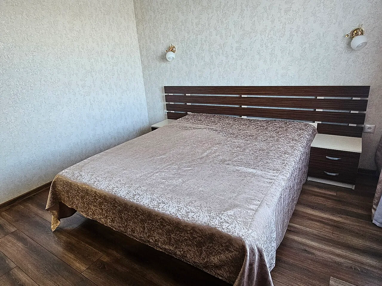 Casa com 6 quartos para aluguel, 250m² — foto 19 de 28