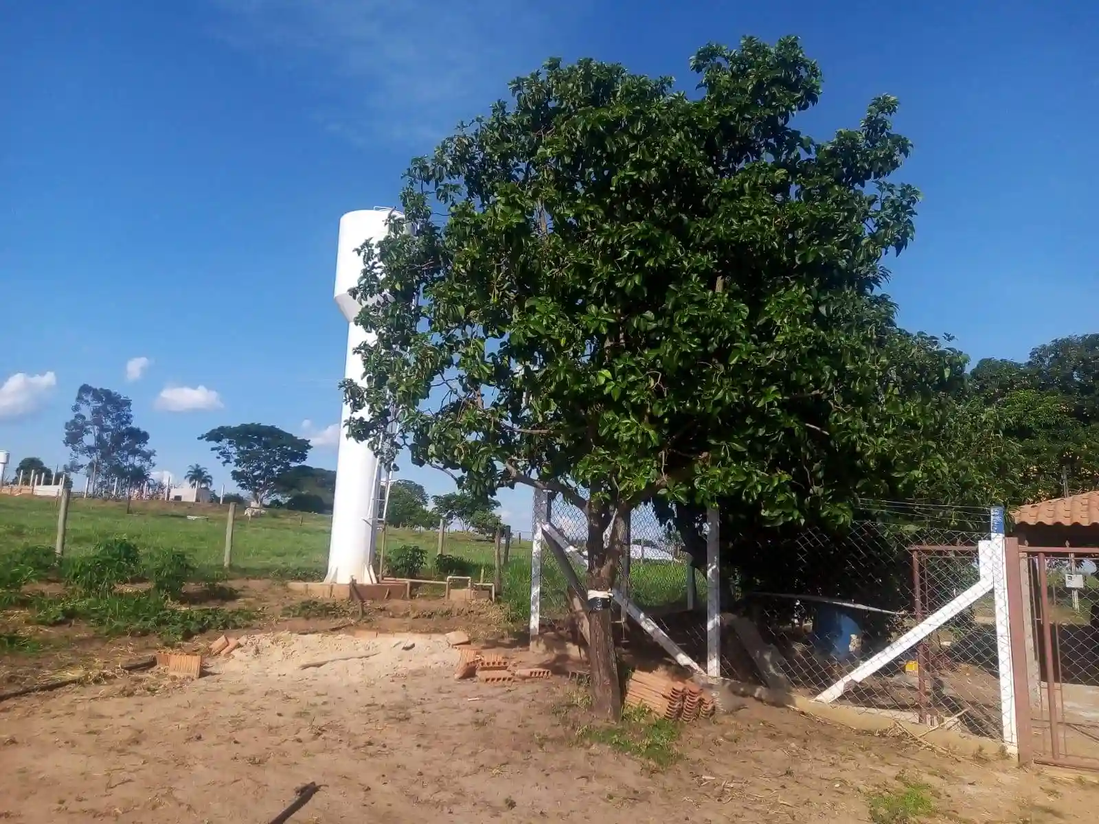 Fazenda / Sítio / Chácara com 2 quartos à venda, 48400m² — foto 10 de 17