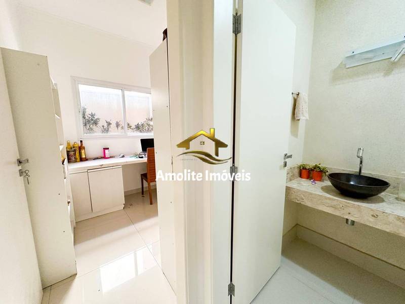 Casa de Condomínio com 3 quartos à venda, 298m² — foto 15 de 18