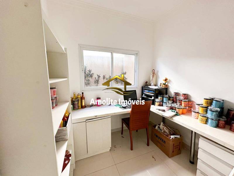 Casa de Condomínio com 3 quartos à venda, 298m² — foto 16 de 18