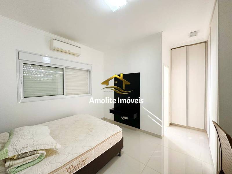 Casa de Condomínio com 3 quartos à venda, 298m² — foto 11 de 18