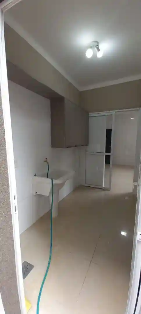 Casa de Condomínio com 3 quartos à venda, 360m² — foto 4 de 12