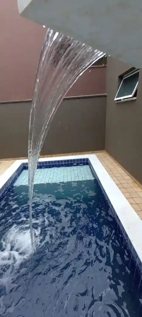 Casa de Condomínio com 3 quartos à venda, 360m² — foto 1 de 12