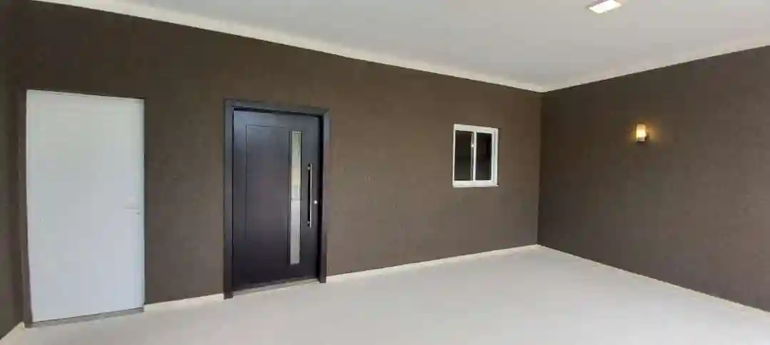 Casa de Condomínio com 3 quartos à venda, 360m² — foto 2 de 12