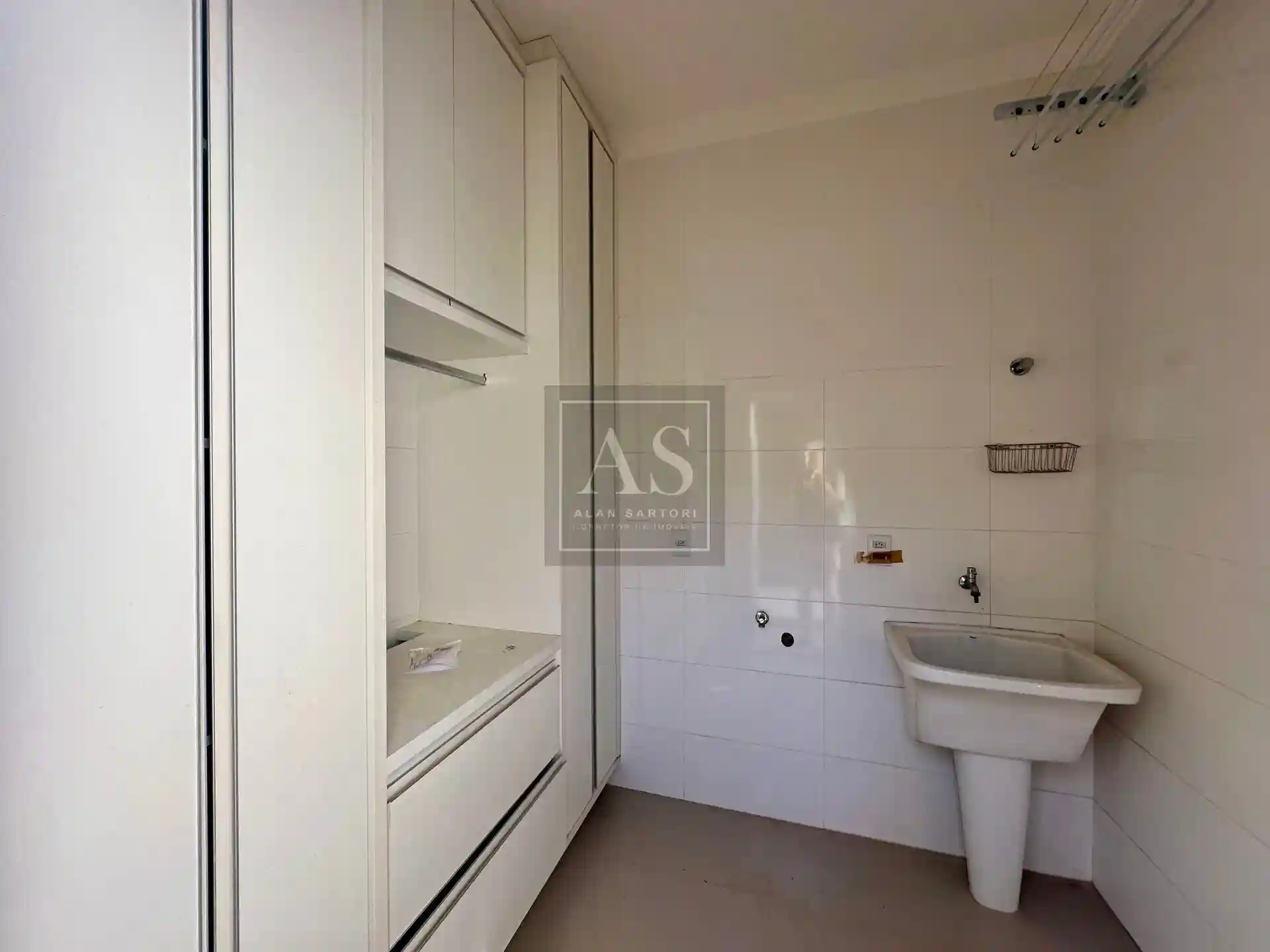 Casa de Condomínio com 3 quartos à venda, 220m² — foto 20 de 20