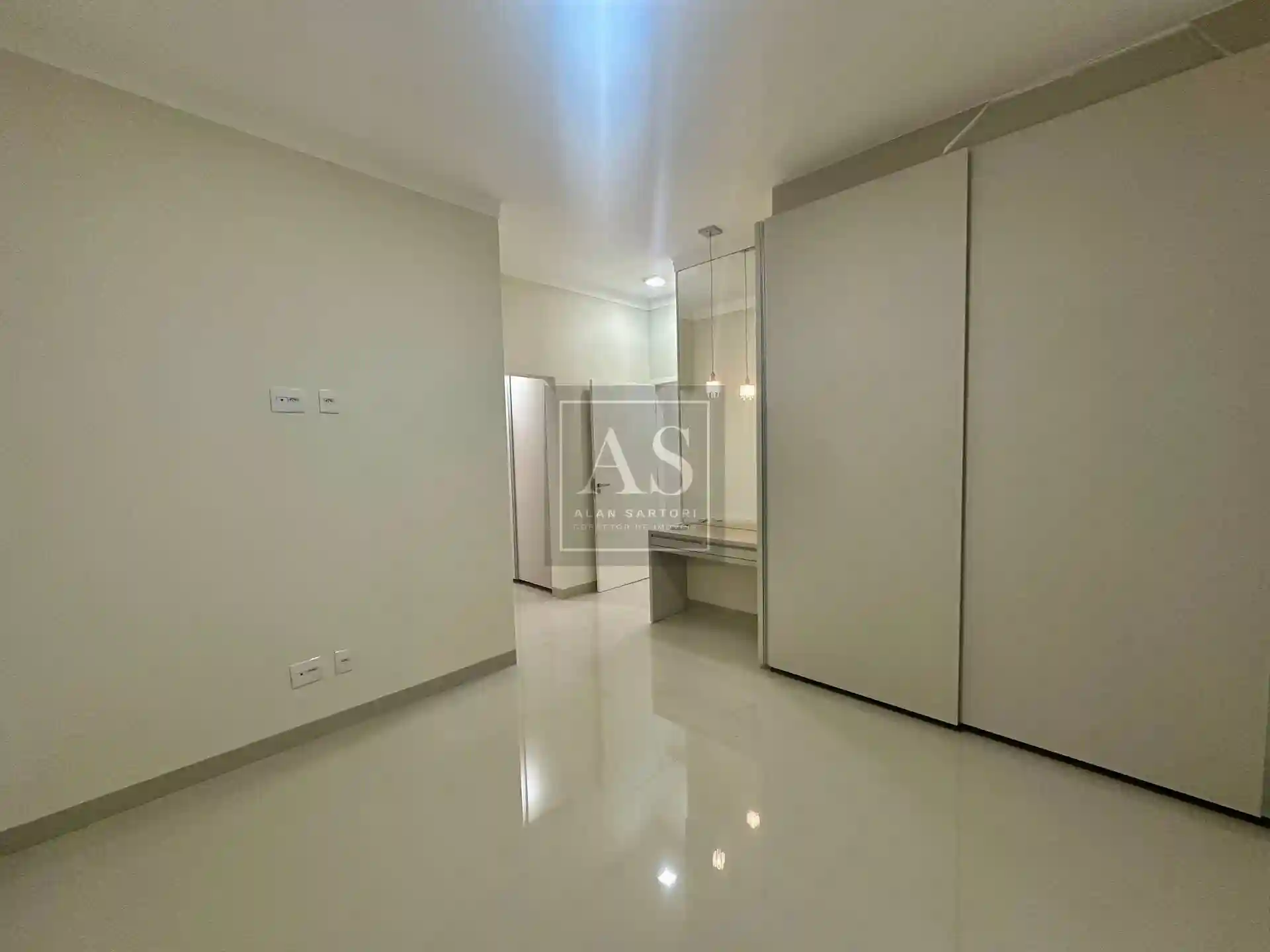 Casa de Condomínio com 3 quartos à venda, 220m² — foto 17 de 20