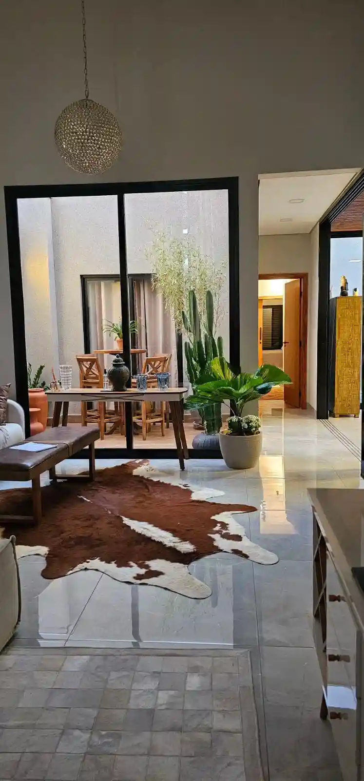 Casa de Condomínio com 3 quartos à venda, 253m² — foto 2 de 16