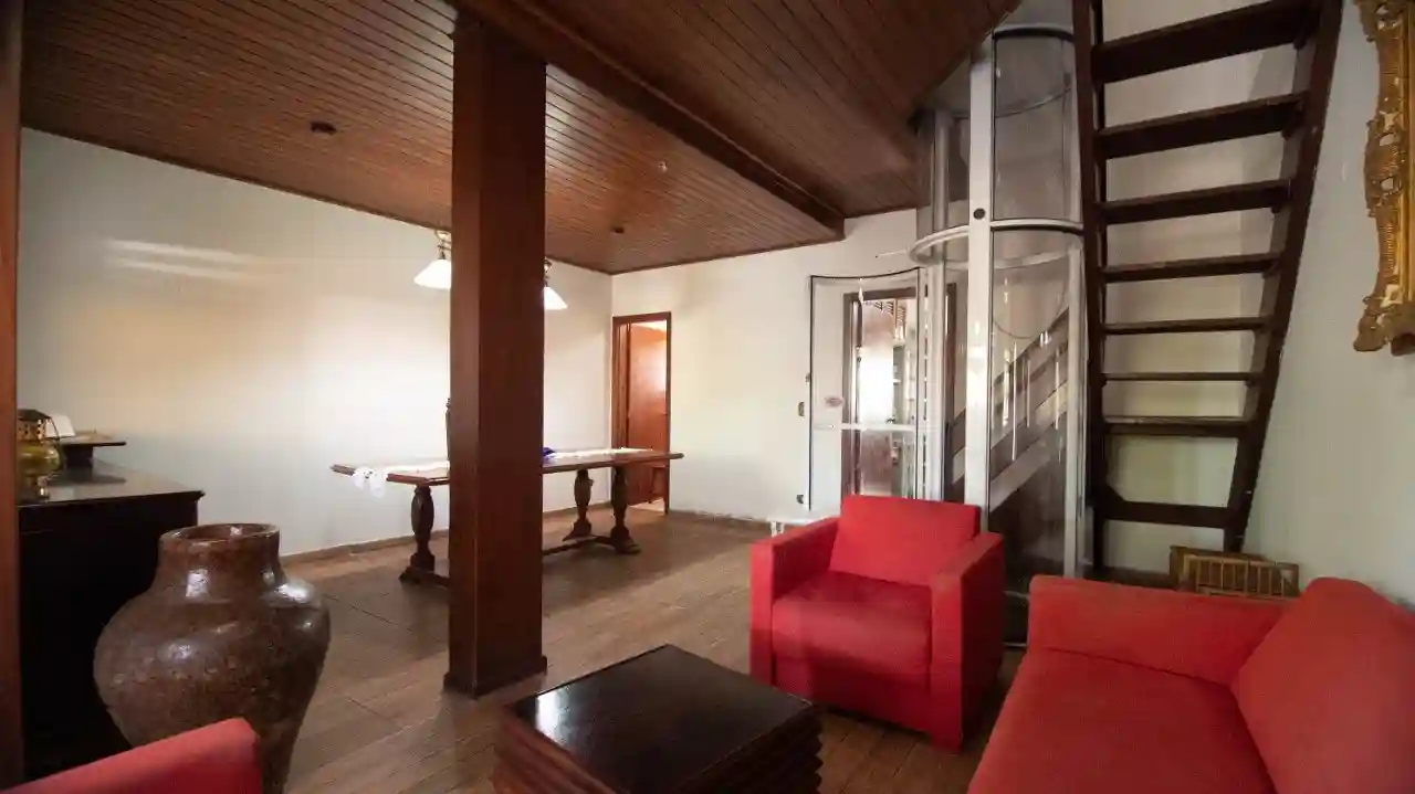 Sobrado com 4 quartos à venda, 210m² — foto 2 de 20