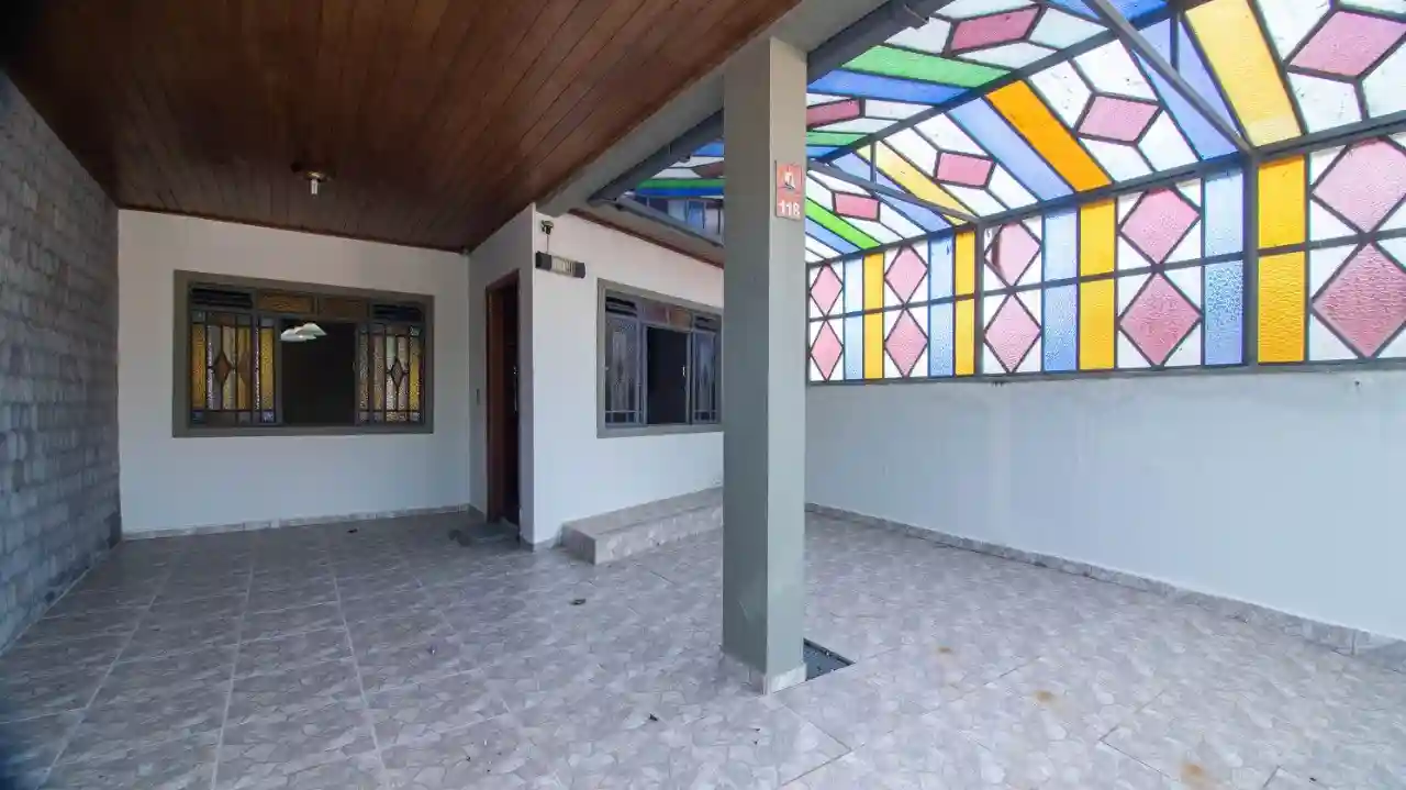 Sobrado com 4 quartos à venda, 210m² — foto 1 de 20