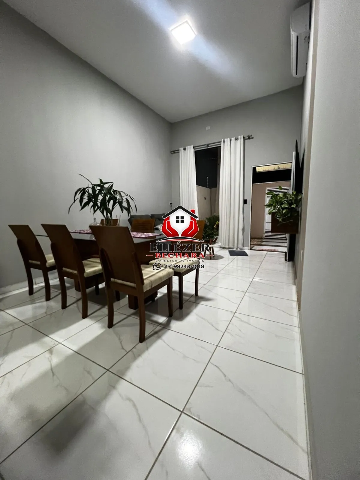 Casa com 3 quartos à venda, 110m² — foto 2 de 15