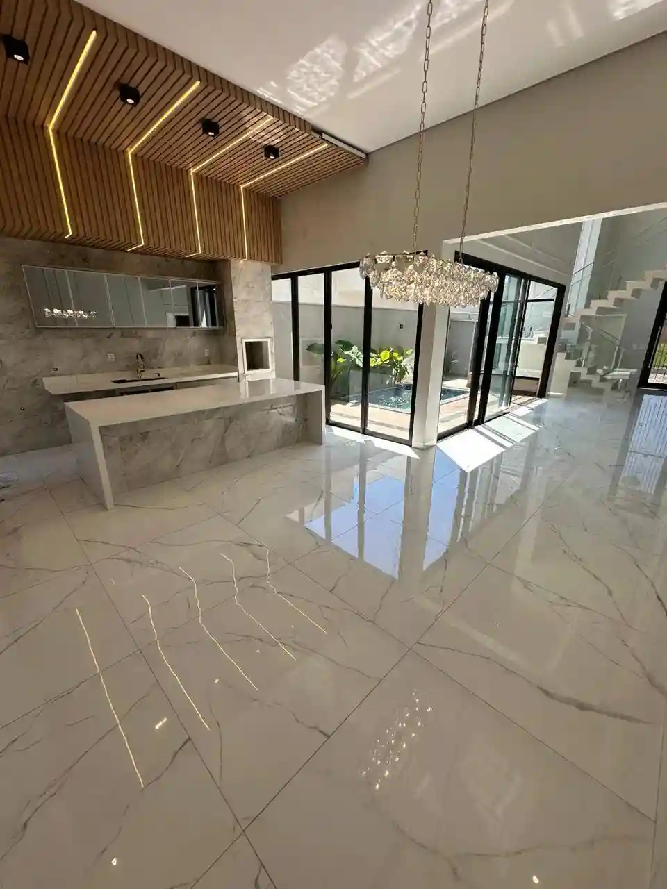 Casa de Condomínio com 3 quartos à venda, 300m² — foto 30 de 47