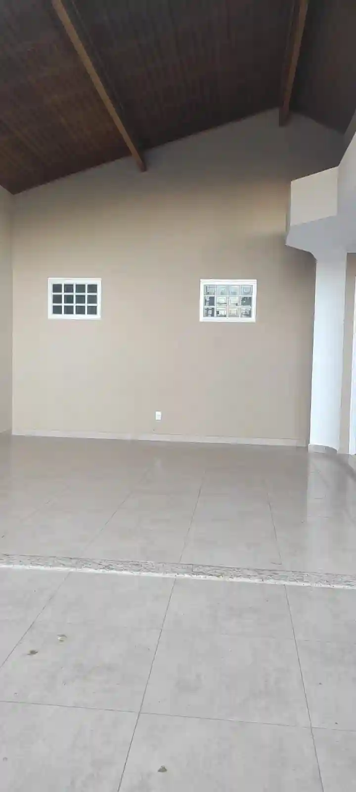 Casa com 3 quartos à venda, 200m² — foto 3 de 32