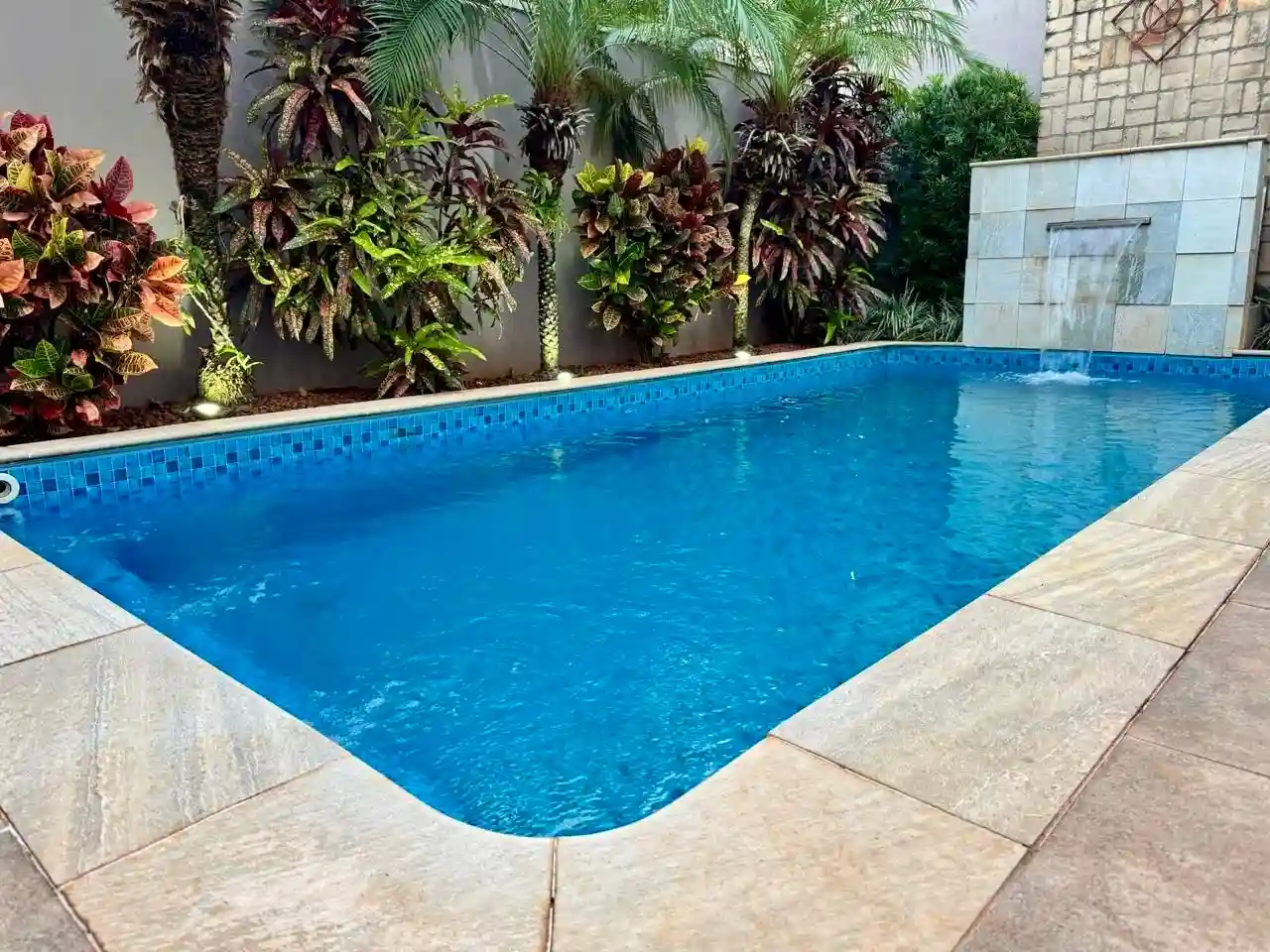 Casa de Condomínio com 3 quartos à venda, 470m² — foto 1 de 8