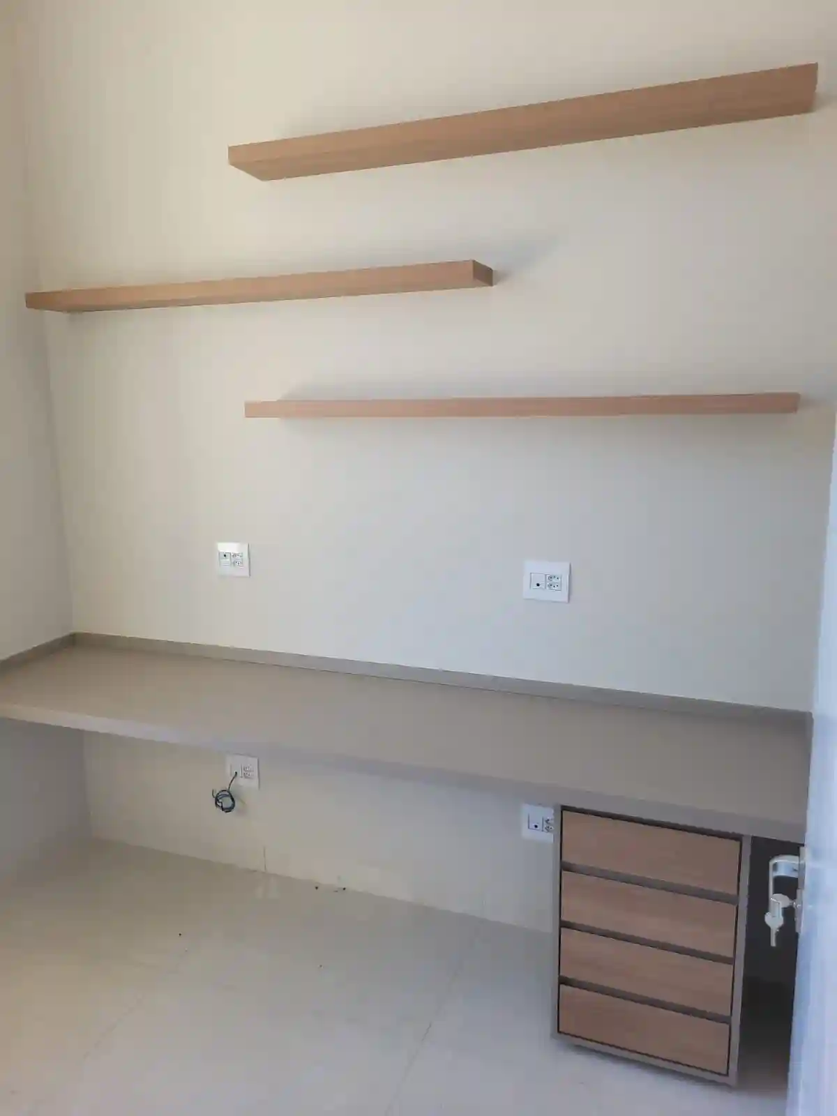 Casa de Condomínio com 3 quartos à venda, 190m² — foto 3 de 19