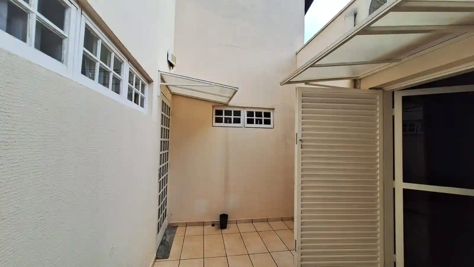 Casa Comercial com 4 quartos à venda, 700m² — foto 21 de 23