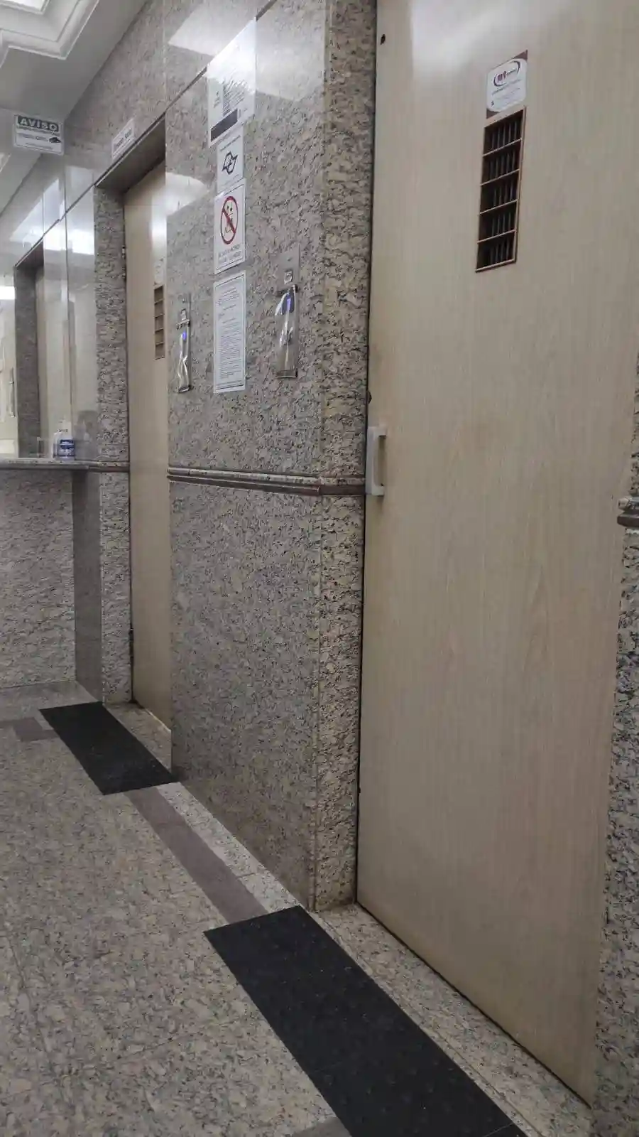 Apartamento com 3 quartos à venda, 200m² — foto 2 de 18
