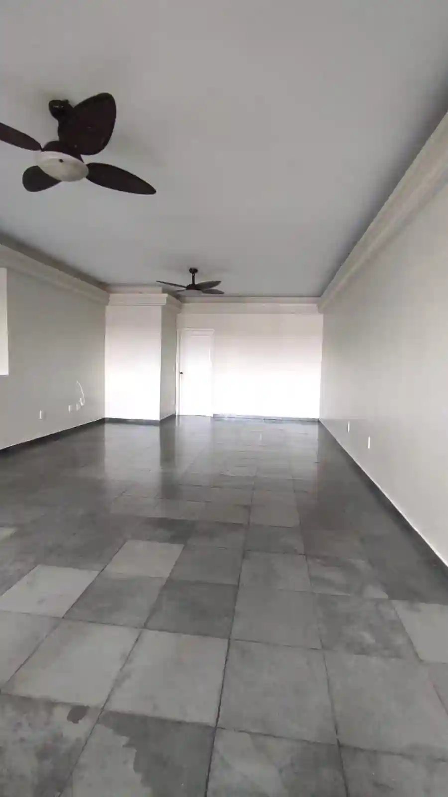 Apartamento com 3 quartos à venda, 200m² — foto 3 de 18