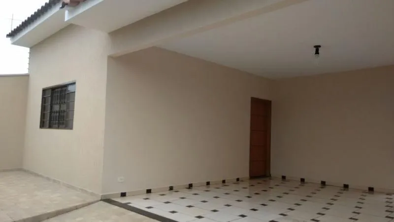 Casa à venda — foto 1 de 5