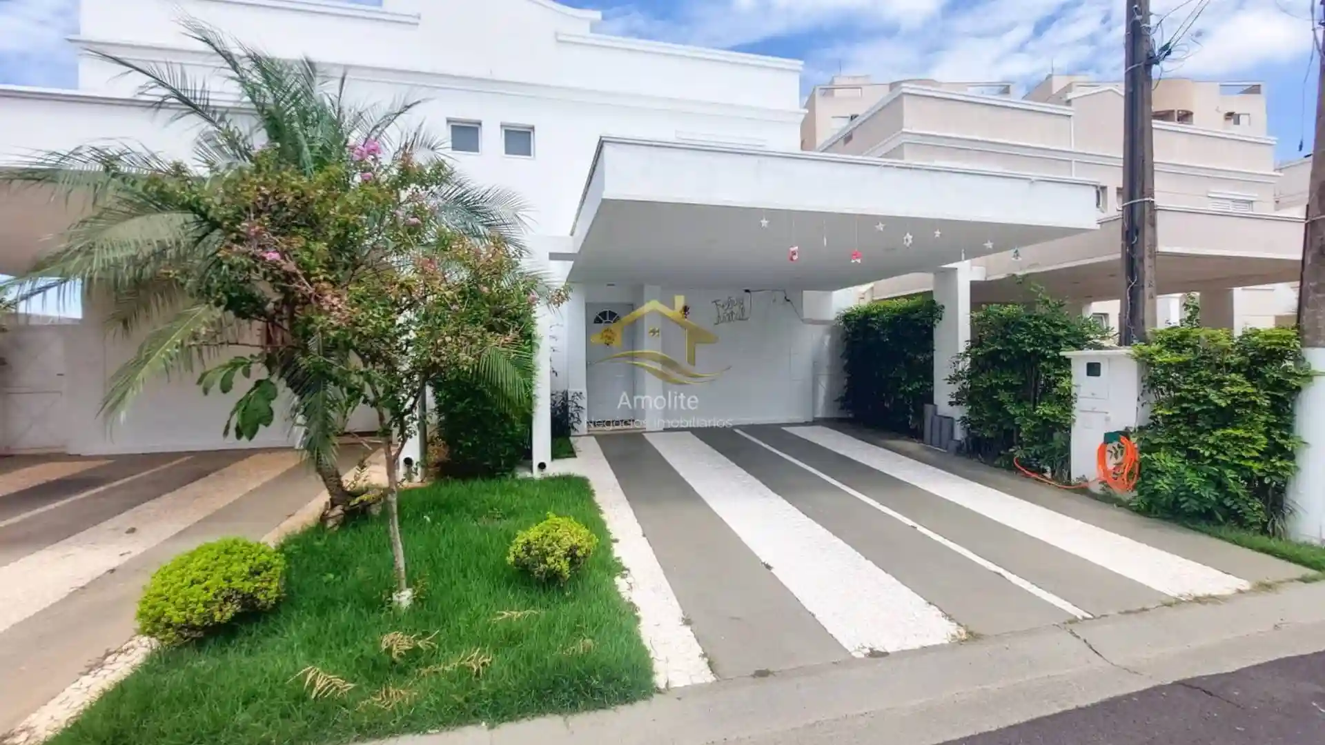 Casa de Condomínio com 3 quartos à venda, 150m² — foto 2 de 44