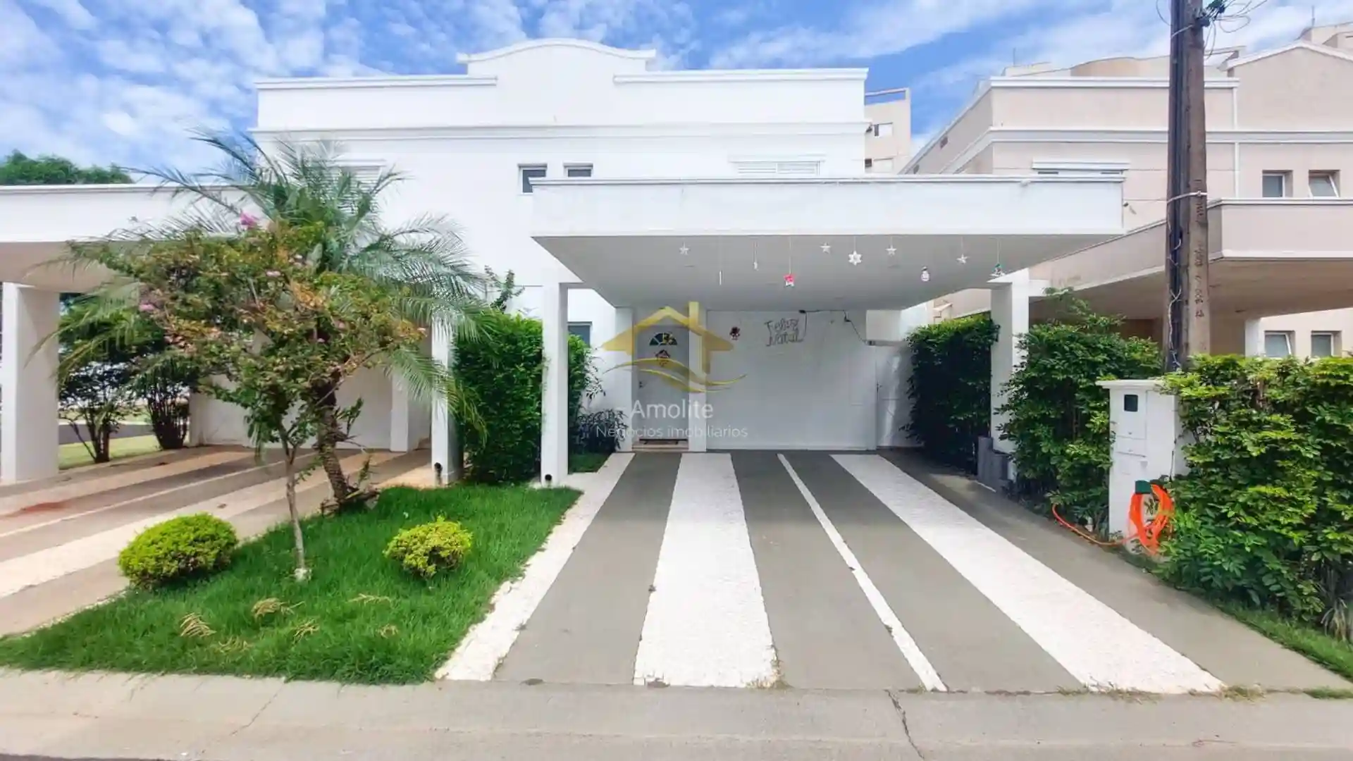Casa de Condomínio com 3 quartos à venda, 150m² — foto 1 de 44