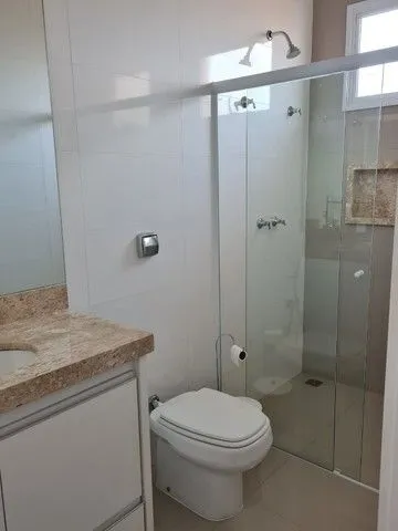 Casa de Condomínio à venda — foto 1 de 8