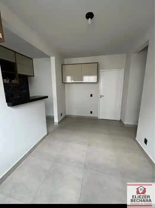Apartamento com 2 quartos à venda, 55m² — foto 2 de 9