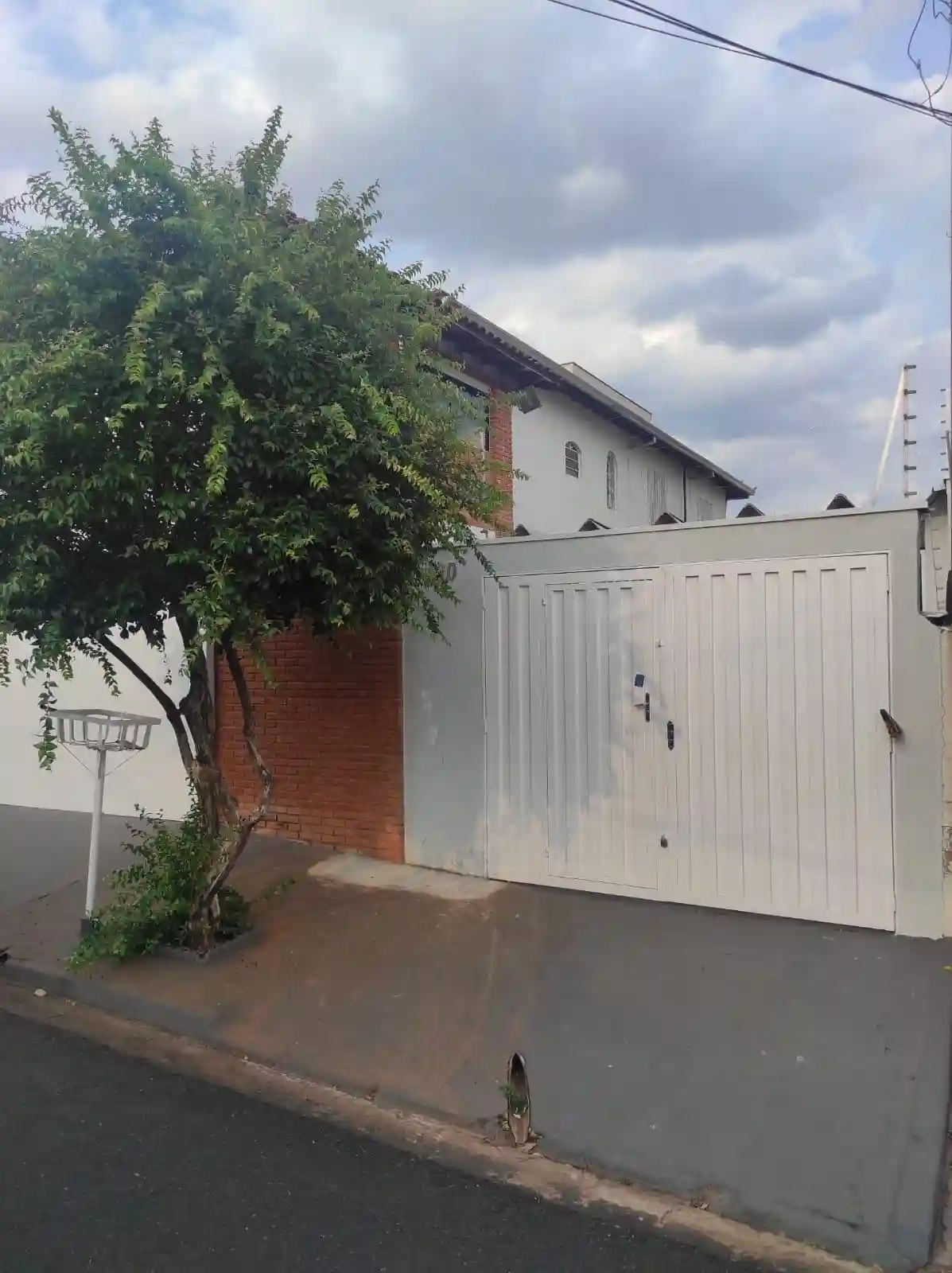 Sobrado com 3 quartos à venda, 280m² — foto 1 de 27