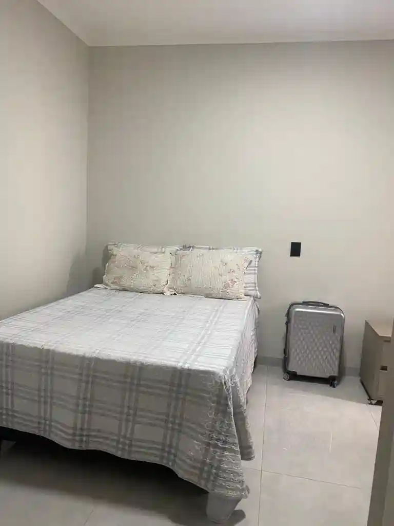 Casa com 3 quartos à venda, 180m² — foto 3 de 30