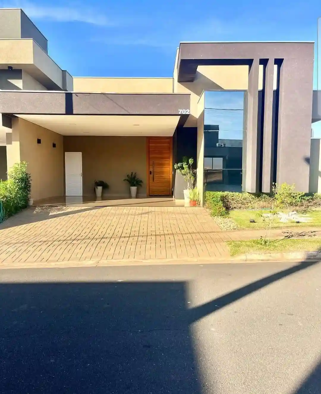 Casa de Condomínio com 3 quartos para aluguel, 153m² — foto 1 de 10