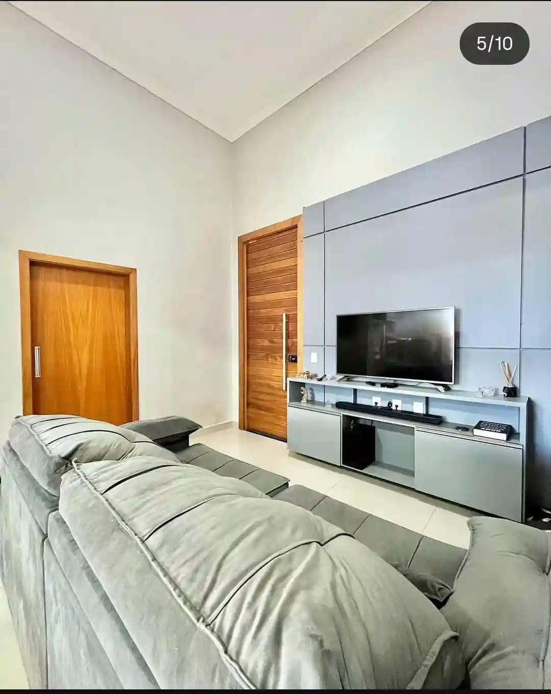 Casa de Condomínio com 3 quartos para aluguel, 153m² — foto 2 de 10