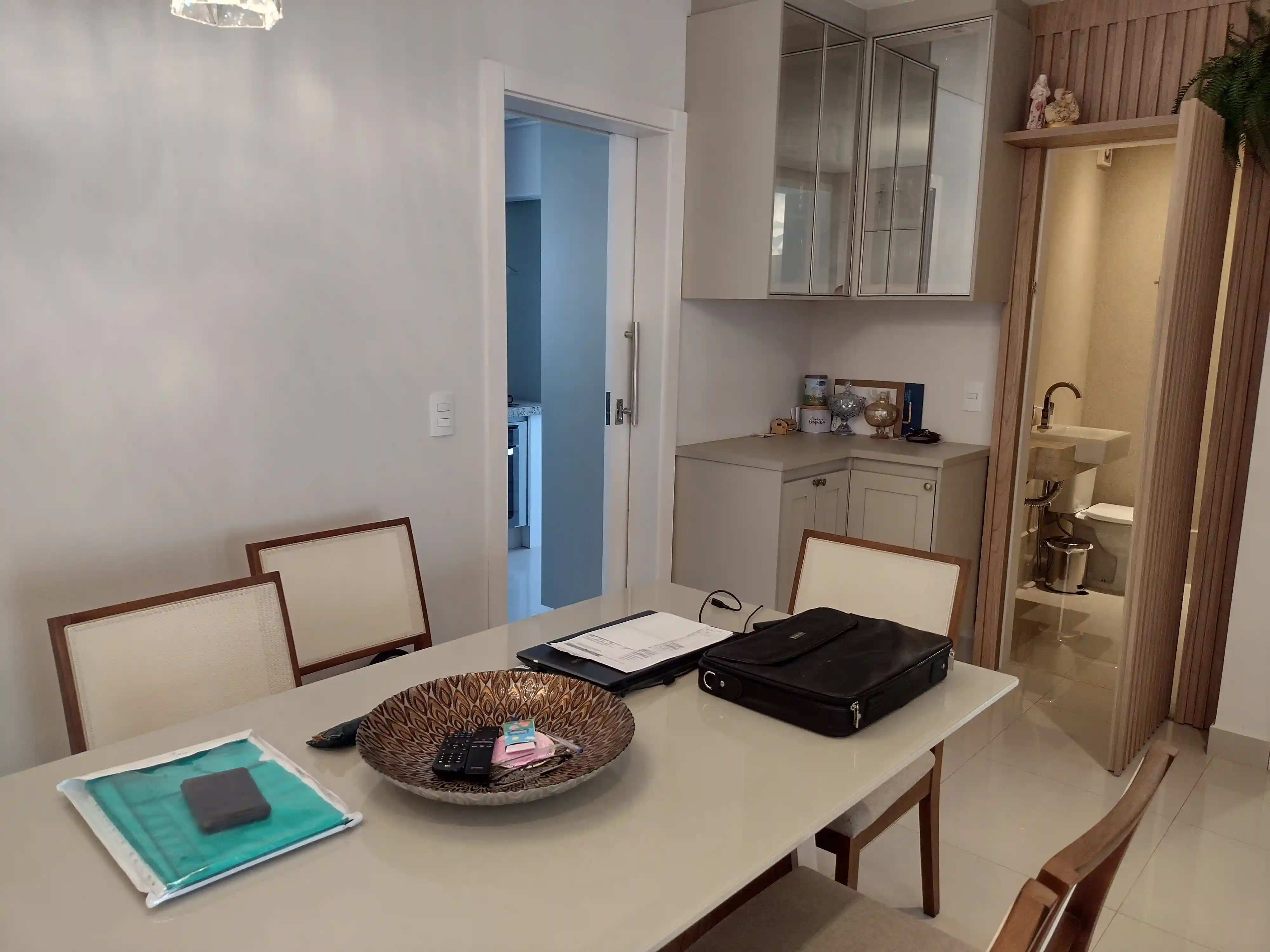 Apartamento com 3 quartos à venda, 135m² — foto 2 de 18