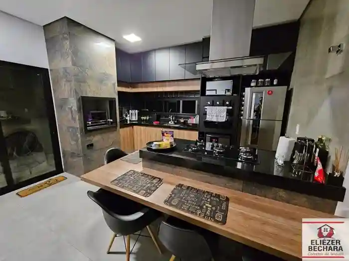 Casa de Condomínio com 3 quartos à venda, 130m² — foto 17 de 19